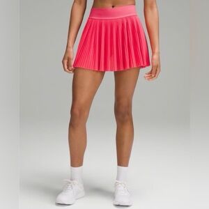 Lululemon Mesh Pleats MR Mini Tennis Skirt – Lip Gloss – Size 14 - MSRP $98